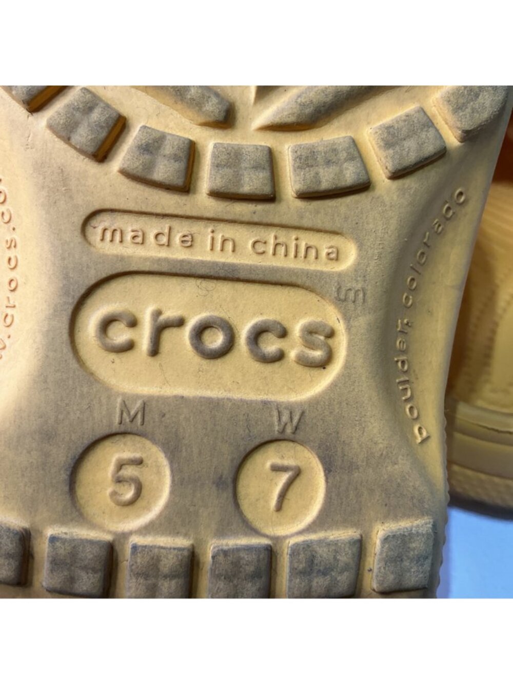 Yellow Crocs Classic Clogs With Fun Jibbitz Charms Womens Size 7 Comfortable - Picture 5 of 7